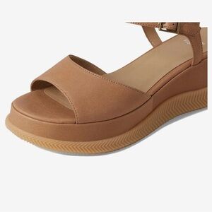 Eileen Fisher Ario Tan Wedge Sandals